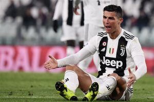 Tendangan Cristiano Ronaldo Sanggup Patahkan Hidung Fans